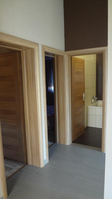 Apartments Laura I Angelina Tribalj Екстериор снимка