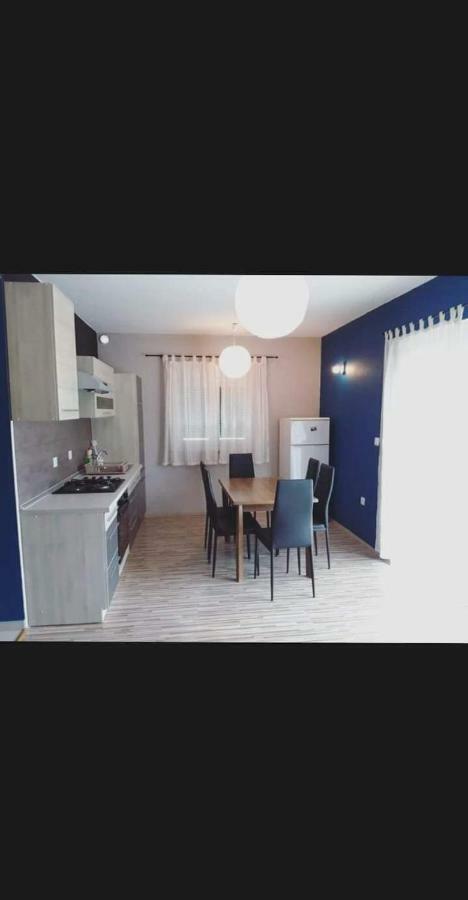 Apartments Laura I Angelina Tribalj Екстериор снимка